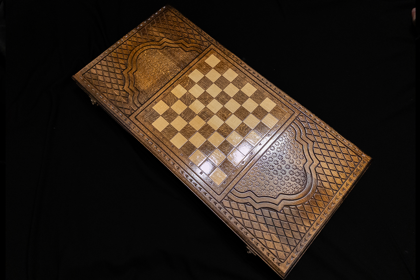 Талисман Дечебала из золота – Набор (шахматная доска + шашки), 60×60 см, бук