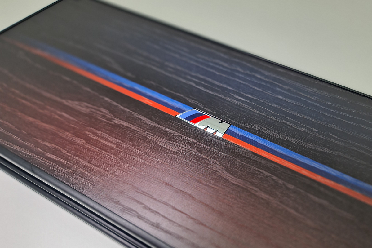 Эксклюзив: «BMW Heritage» – нарды из дубового шпона